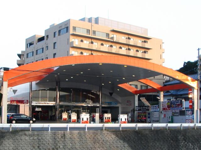 リバーサイド友泉亭SS 林兼エスト株式会社