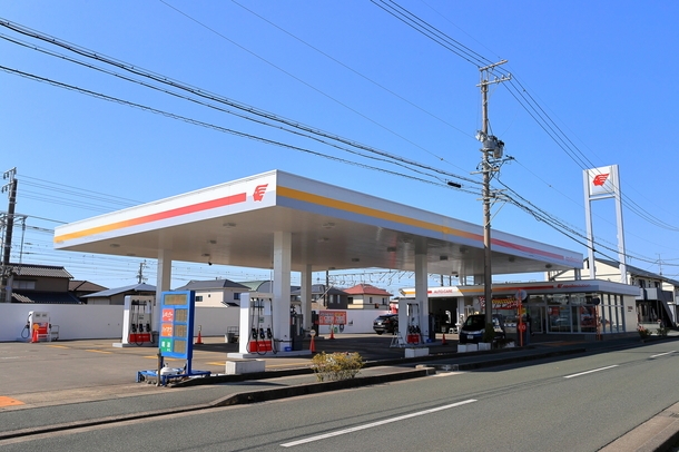 プラザ高塚 株式会社スズキビジネス